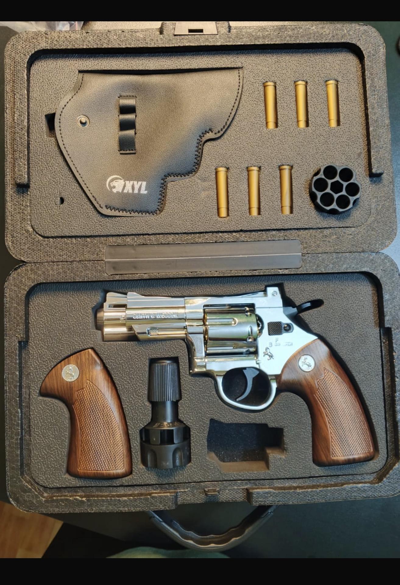 Blank Fire Revolver